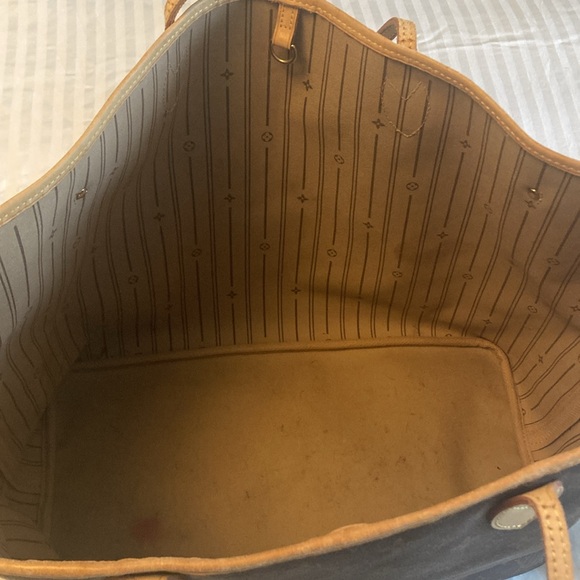 Louis Vuitton Neverfull GM Monogram Canvas & Vachetta Leather - Picture 16 of 17